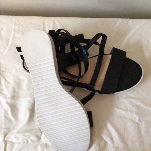 Just Fab summer sandals. Size 8.5. - Picture 2 of 2